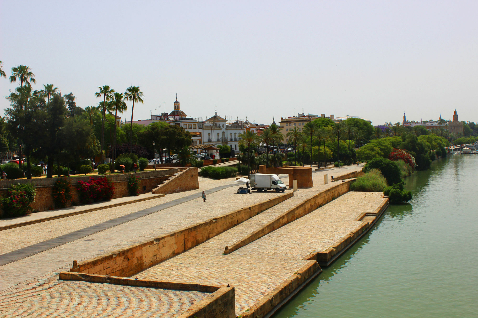 Pension Lisdos - Seville — Photos 3